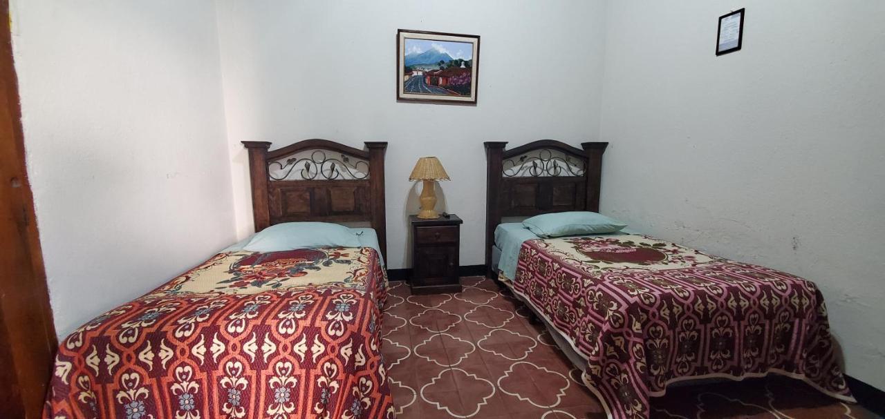 Hospedaje El Viajero Antigua Lli Экстерьер фото