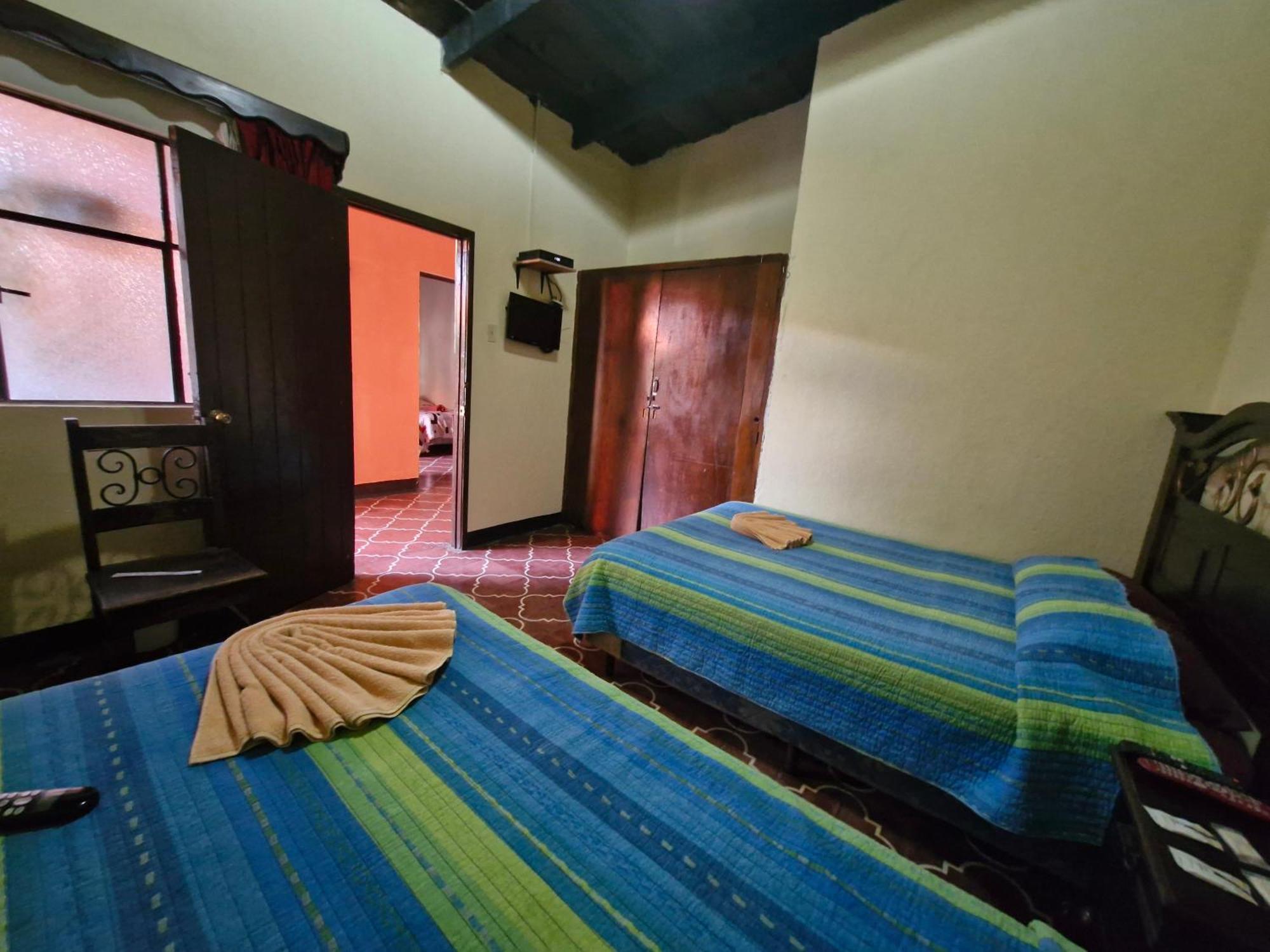 Hospedaje El Viajero Antigua Lli Экстерьер фото